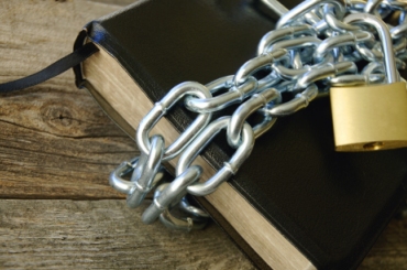 bibliaEncadenada2011-06