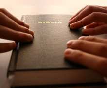 biblia2008agos.jpg biblia2008agos.jpg