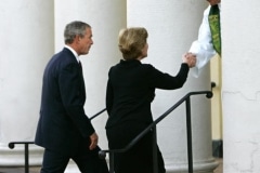 Sain John vistada por Bush