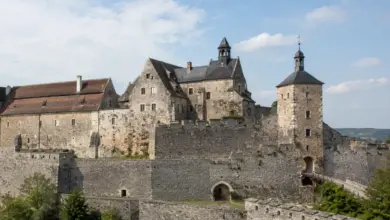 Castillo Fuerte es nuestra Tradición entreCristianos Formas de adorar - Castillo Fuerte es nuestra Tradición