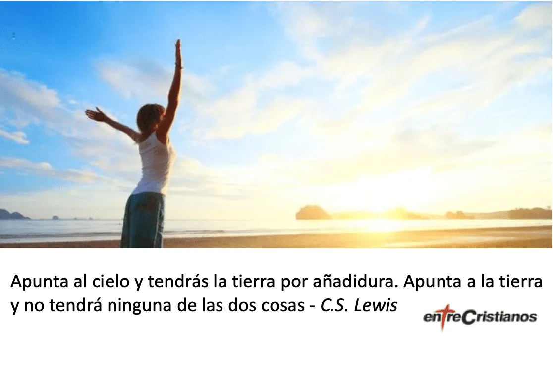 Apunta al cielo