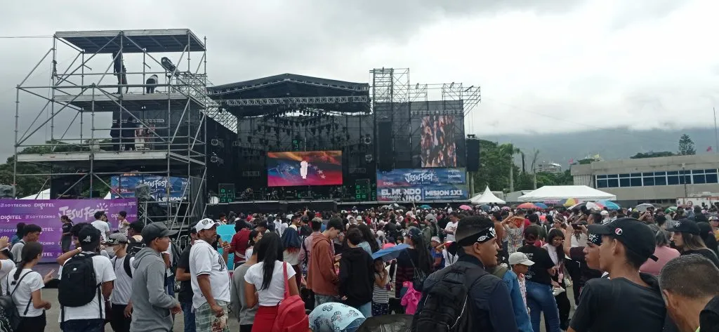 Miles de jóvenes venezolanos adoraron a Dios en Jesus Fest 2022 entreCristianos Miles de jóvenes venezolanos adoraron a Dios en Jesus Fest 2022