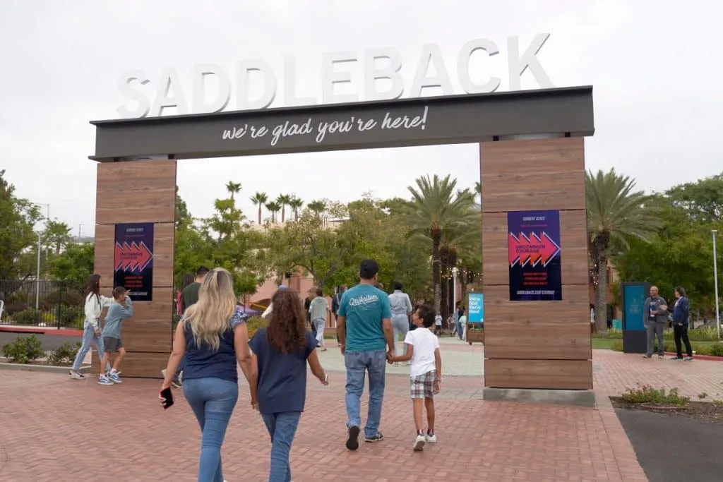 Iglesia de Rick Warren sale de la Convención Bautista del Sur entreCristianos Iglesia de Rick Warren sale de la Convención Bautista del Sur