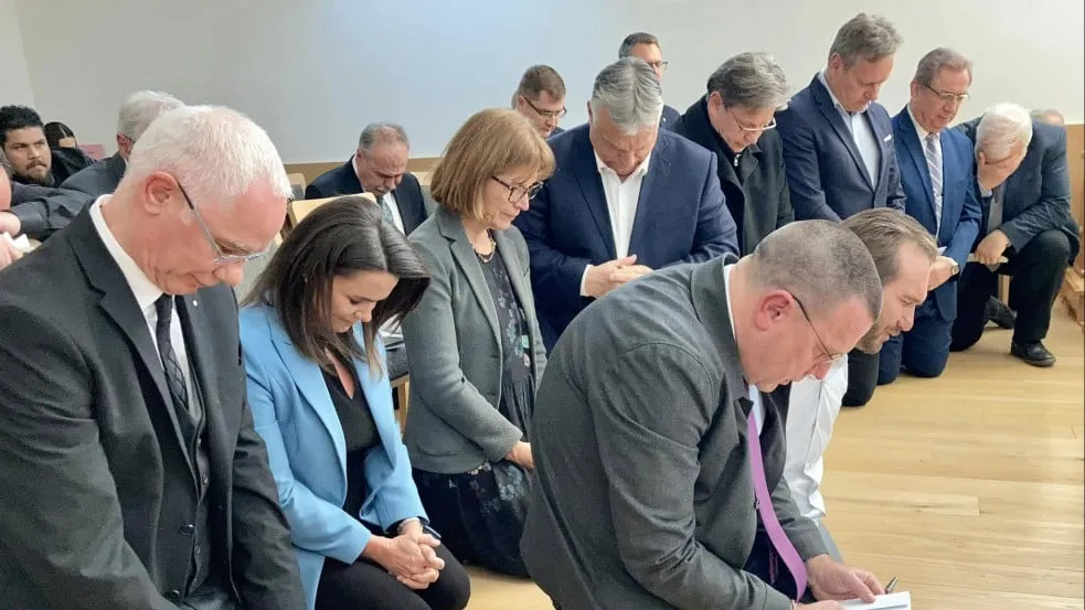 Nick Vujicic en Hungría se reunió y oró con Viktor Orbán y Katalin Novák entreCristianos Nick Vujicic en Hungría se reunió y oró con Viktor Orbán y Katalin Novák