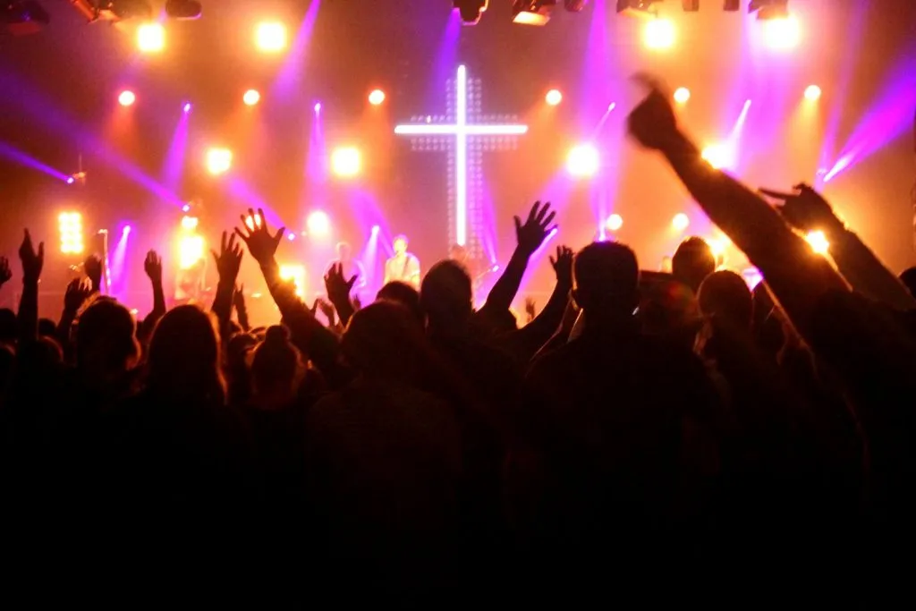¿La adoración necesita a la iglesia? entreCristianos ¿La adoración necesita a la iglesia?