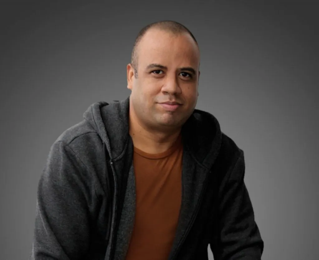 Joel Gomera estrena «Hijo»