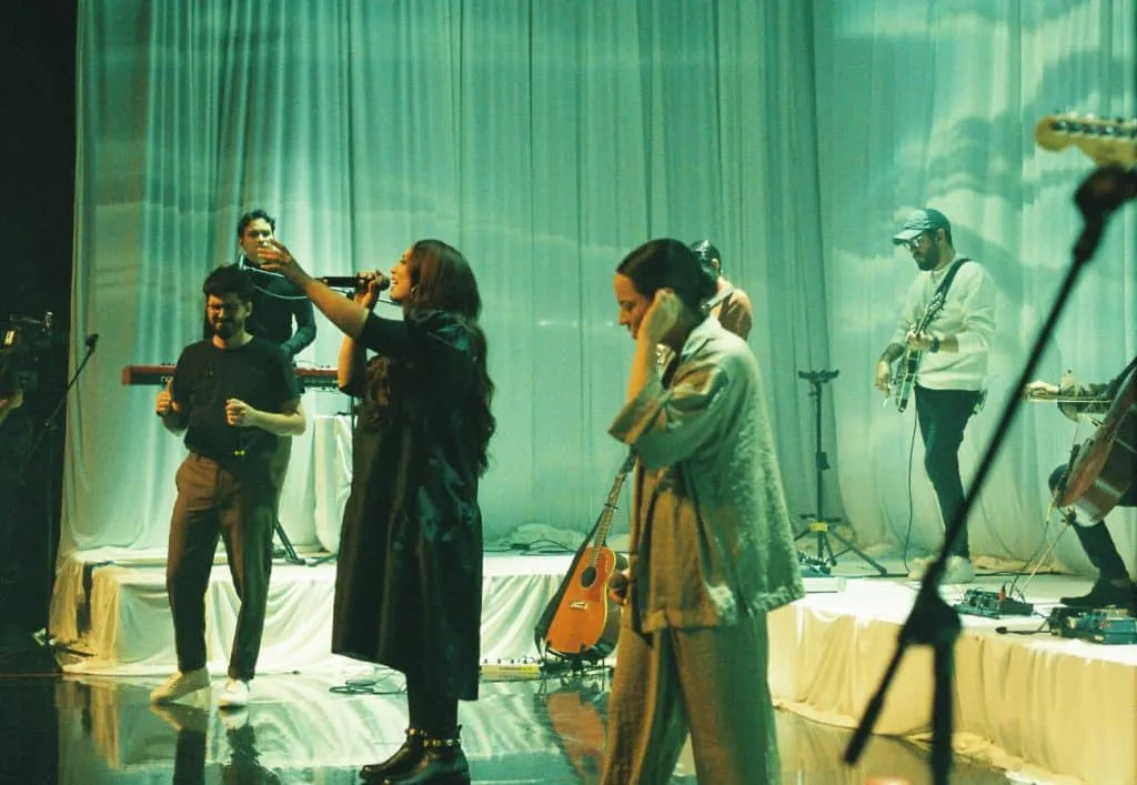 «Tú proveerás» de Majo y Dan con Christine D'Clario