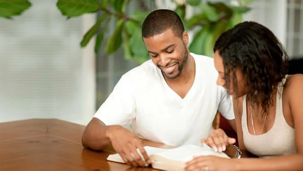 La mayoría de los cristianos solteros en Estados Unidos no viven en castidad entreCristianos La mayoría de los cristianos solteros en Estados Unidos no viven en castidad