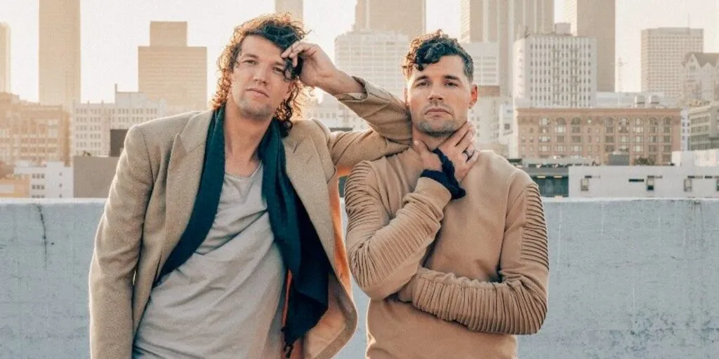 "What Are We Waiting For?" lo nuevo de For King & Country entreCristianos "What Are We Waiting For?" lo nuevo de King and Country