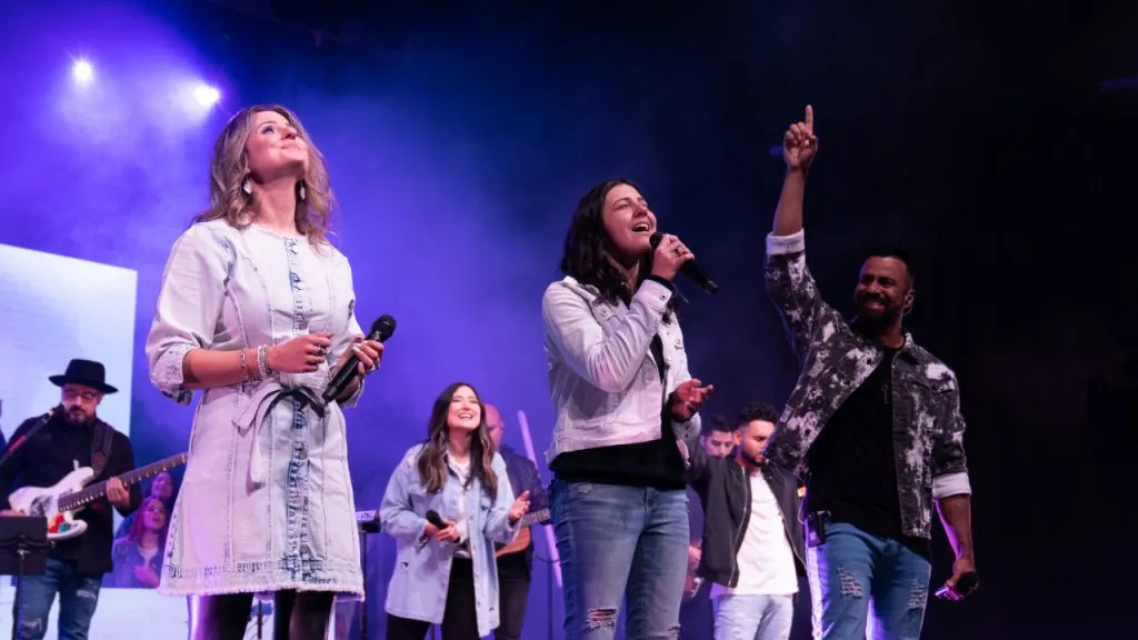 «Nadie como Él» nueva producción de Harold y Elena entreCristianos «Nadie como Él» nueva producción de Harold y Elena