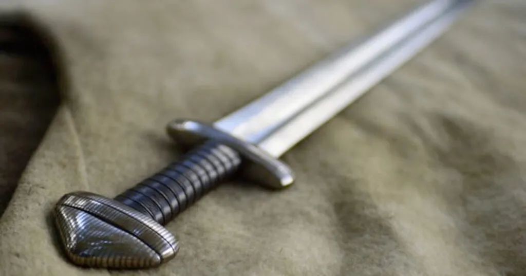 La espada que más corta entreCristianos La espada que más corta