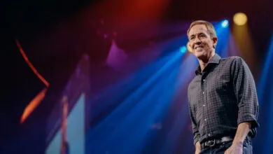 Andy Stanley celebró conferencia a favor de la comunidad LGTBQ+