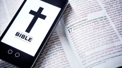 La app Insight Bible usa la inteligencia artificial para el estudio bíblico