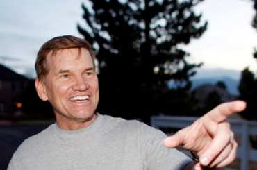 Más de 100 personas asistieron a la primera reunion de oración de Ted Haggard entreCristianos Ted Haggard