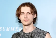 El actor Christopher Briney proclama: "Jesús quiere todo de ti"