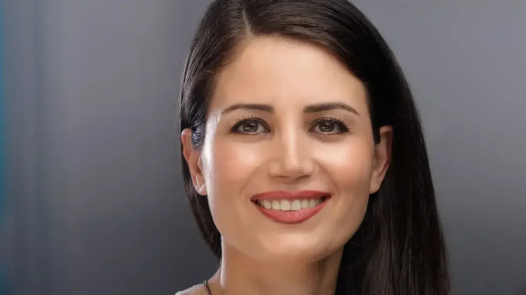 Cristiana con mucha fe en Irán evangeliza a su carcelero musulmán