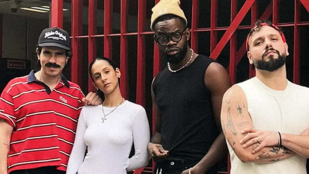 Living presenta AL100X deluxe