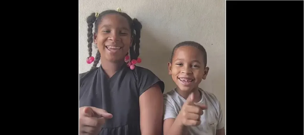 Niños recitan los libros de la Biblia y sorprenden en video