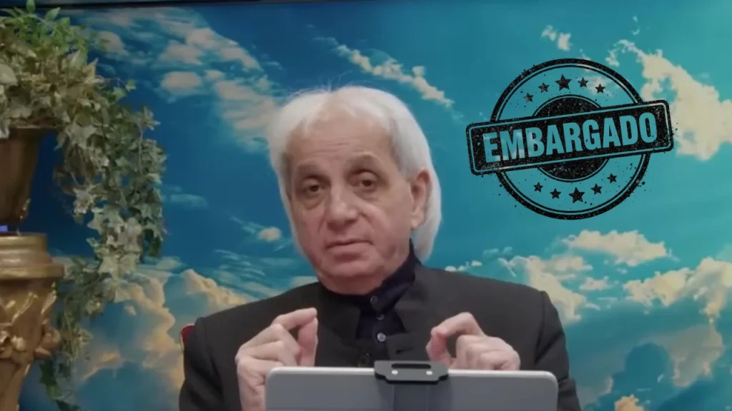 Juez de Texas ordena embargo a la iglesia de Benny Hinn por deuda financiera