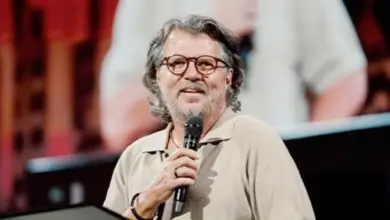 Gary Wilkerson enseñando sobre las tácticas del enemigo y el engaño espiritual.