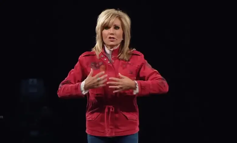 Beth Moore reta a los bautistas del sur señalando que sus prioridades están erradas entreCristianos Beth Moore denuncia graves prioridades de los bautistas del sur