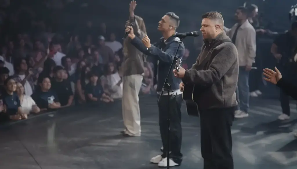 Miel San Marcos y Gateway Worship se unen en la poderosa versión bilingüe de «CRISTO» entreCristianos Miel San Marcos y Gateway Worship se unen en la poderosa versión bilingüe de «CRISTO»