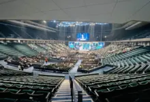 Crisis de asistencia en la Iglesia Lakewood: ¿Se vacía el templo de Joel Osteen en Houston? entreCristianos Crisis de asistencia en la Iglesia Lakewood: ¿Se vacía el templo de Joel Osteen en Houston?