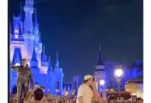 El mensaje del Reino Eterno llega al Magic Kingdom: evangelista predica a Jesús