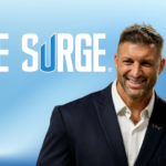 Tim Tebow pausa su relación con Life Surge tras investigación sobre tácticas de ventas agresivas